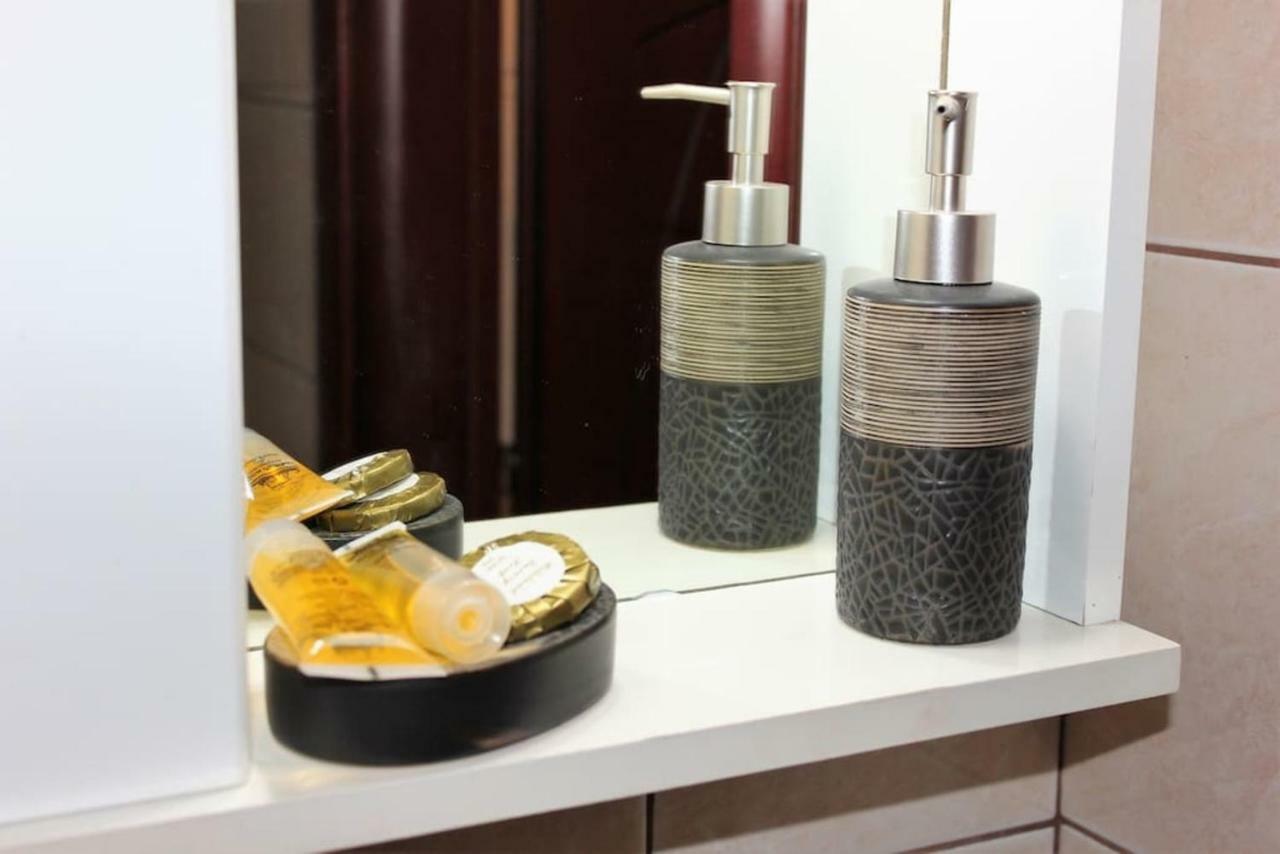 Central Studio! Fiber Wifi, Ac, Private, Self Check-In! Tesalonika Bagian luar foto