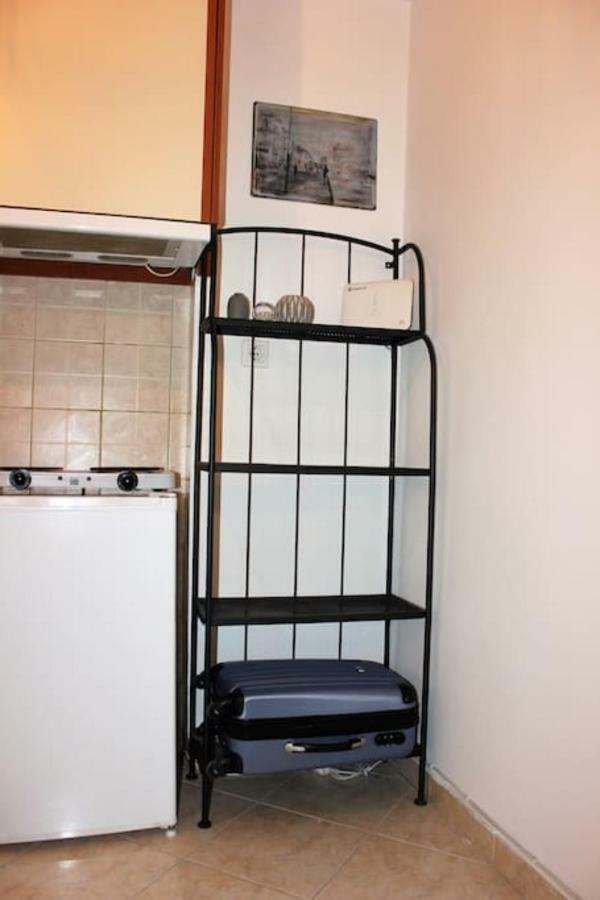 Central Studio! Fiber Wifi, Ac, Private, Self Check-In! Tesalonika Bagian luar foto
