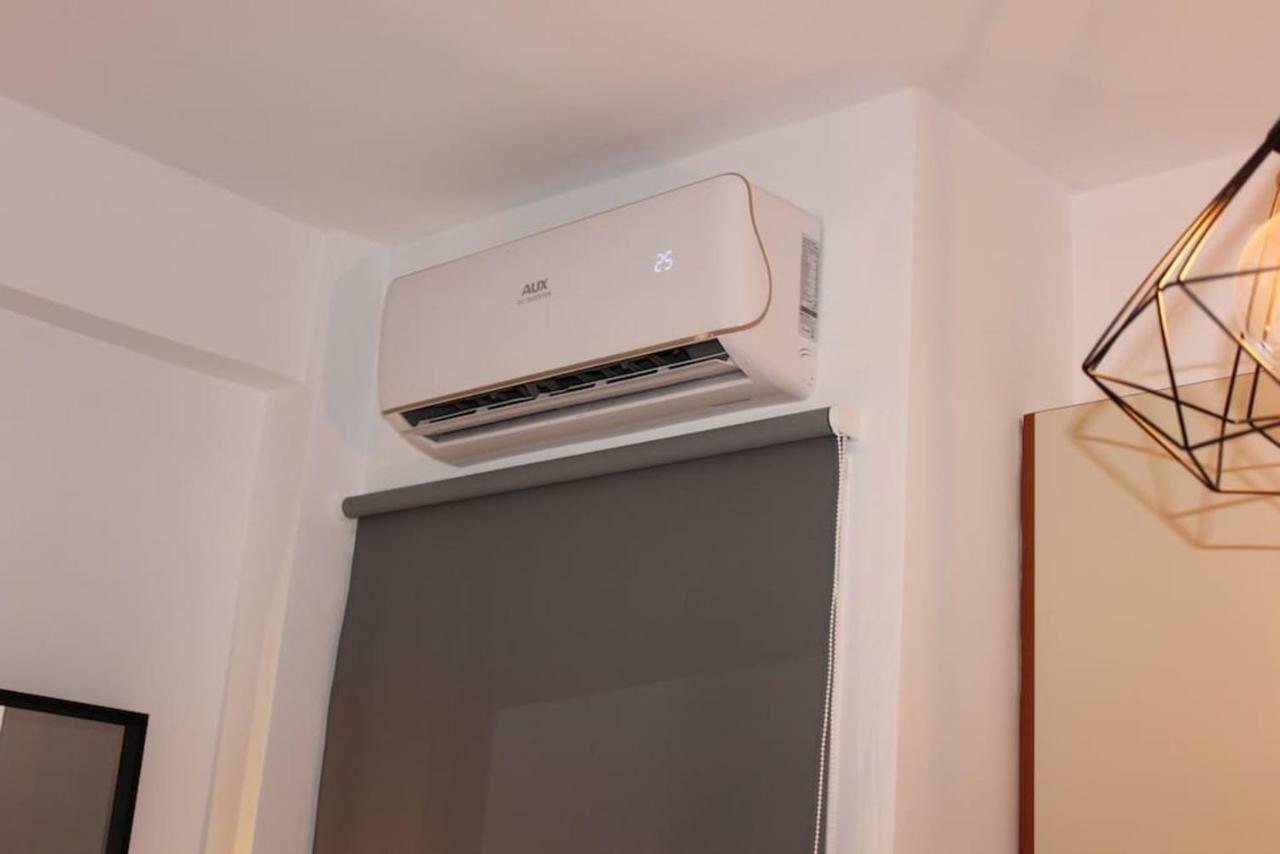 Central Studio! Fiber Wifi, Ac, Private, Self Check-In! Tesalonika Bagian luar foto